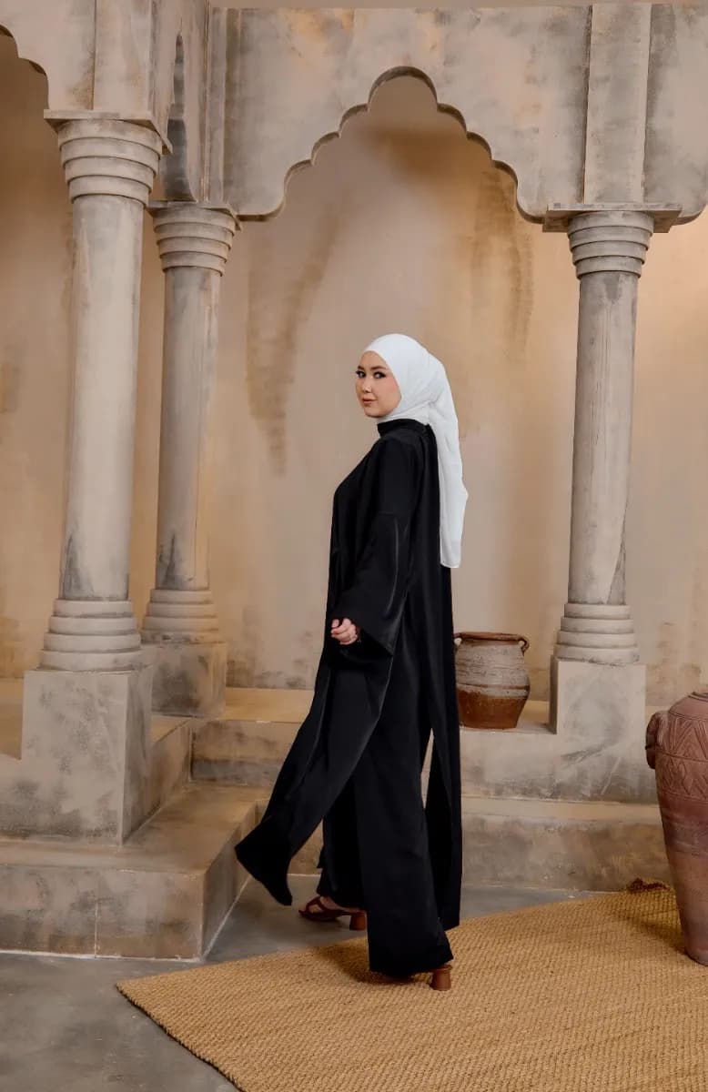 Neya Series Abaya- Obsidian Black